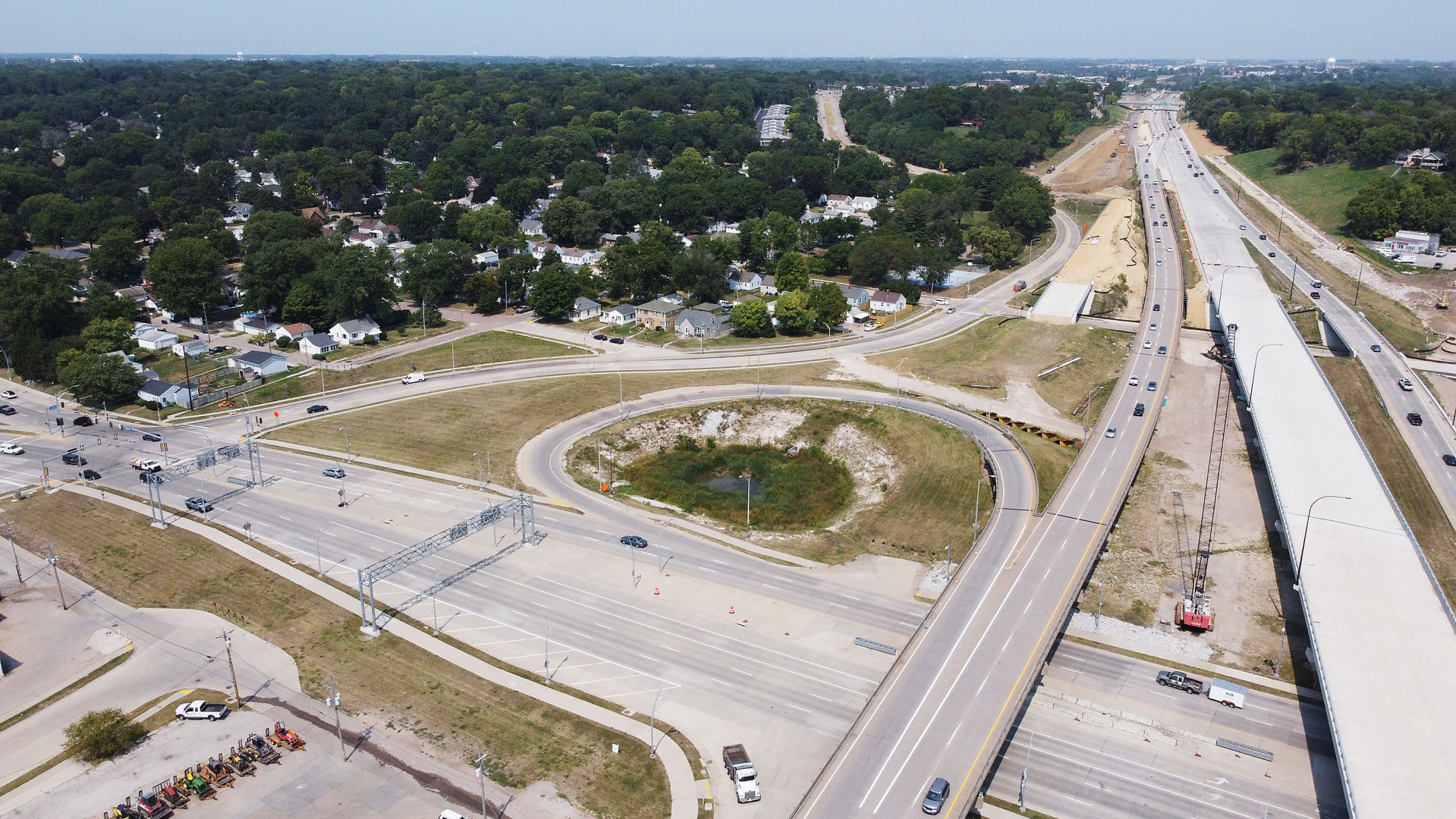 082520-qc-nws-bridge-008